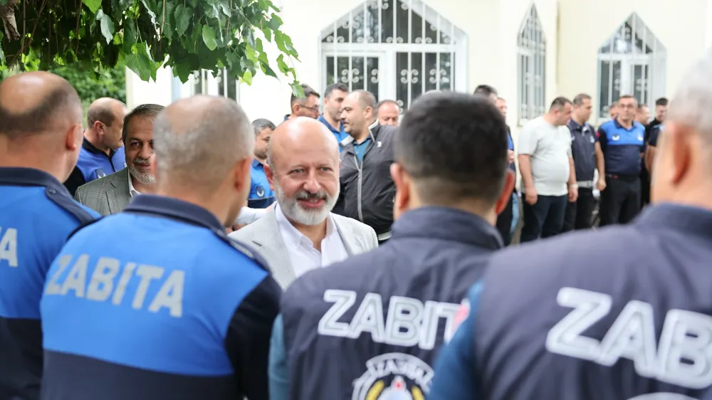 Başkan Çolakbayrakdar, zabıta ile buluştu