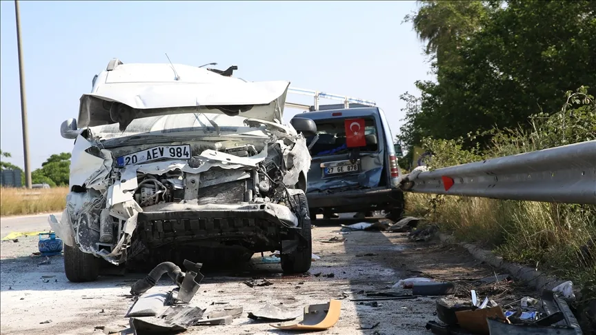 Bayramın ilk gününde 692 kaza: 7 can kaybı 