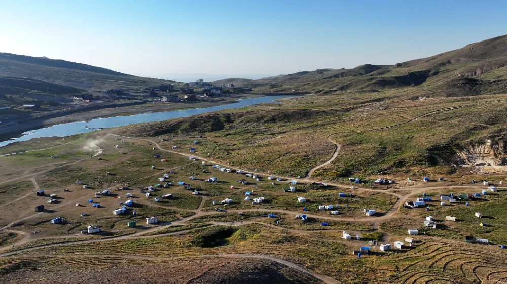 Erciyes, serinlik arayanları ağırlıyor