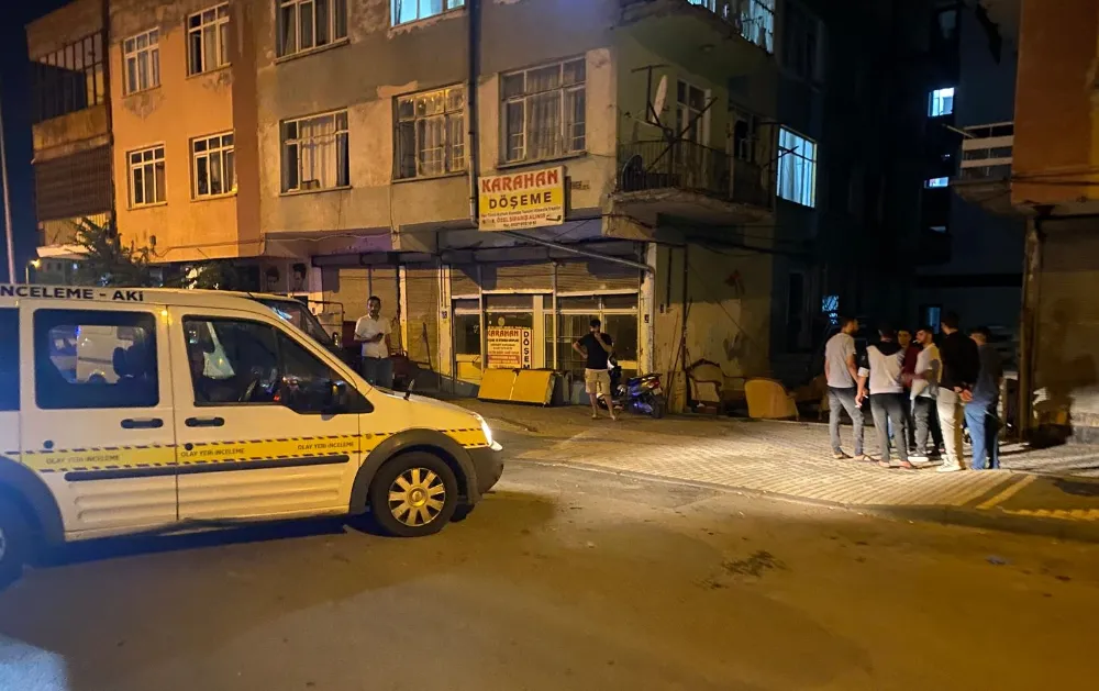 Bıçaklı kavgada 1 kişi ağır yaralandı