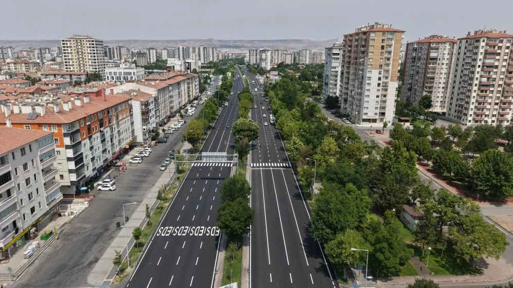 Yenilenen havalimanı yoluna vatandaşlardan tam not