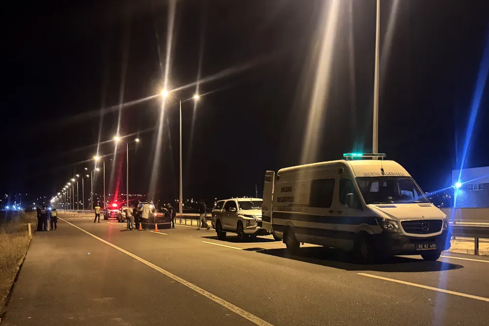 Devrilen motosikletin sürücüsü öldü