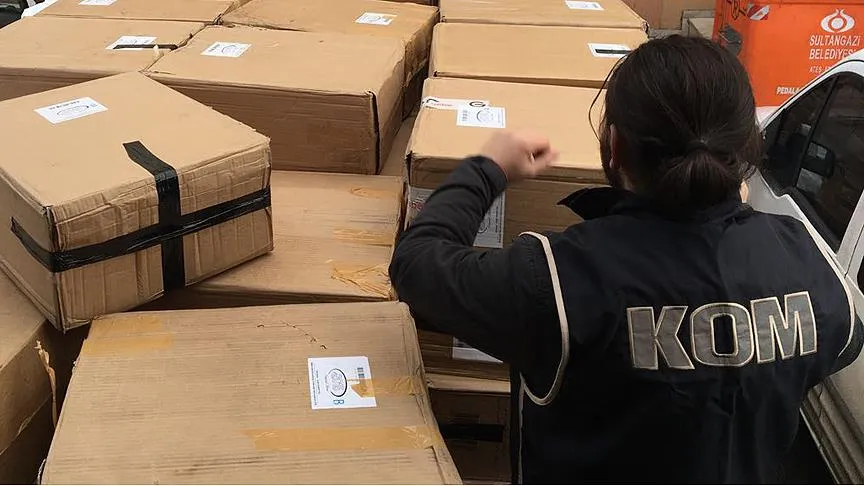 Kaçakçılık operasyonlarında 12 zanlı yakalandı