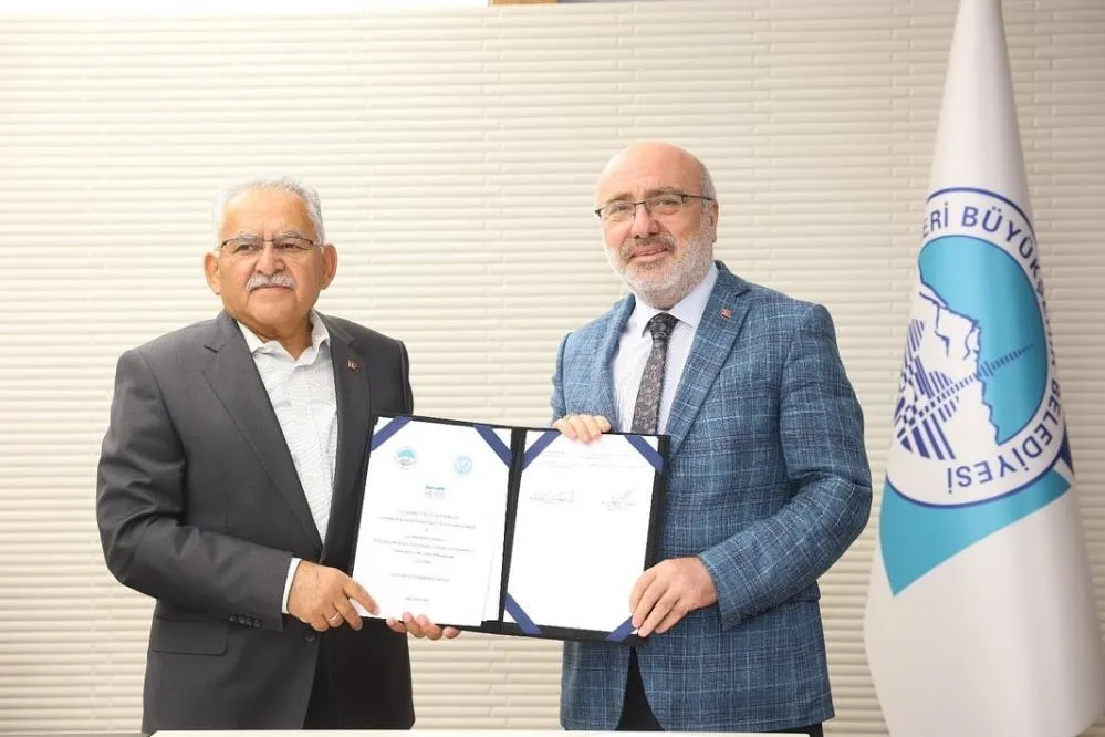 Kayseri Üniversitesi öğrencilerine sanat ve eğitim desteği