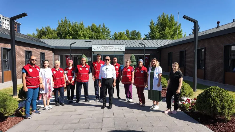 YADES çalışanları, yaşlılara umut oluyor