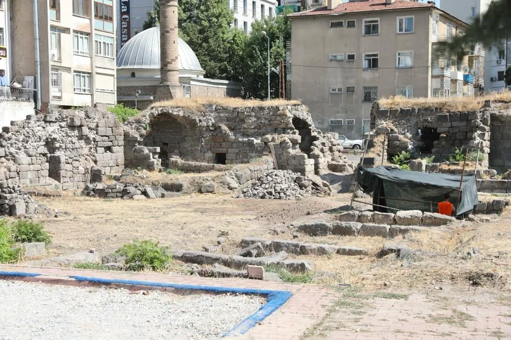 Hoca Hasan Medresesi gün yüzüne çıkıyor