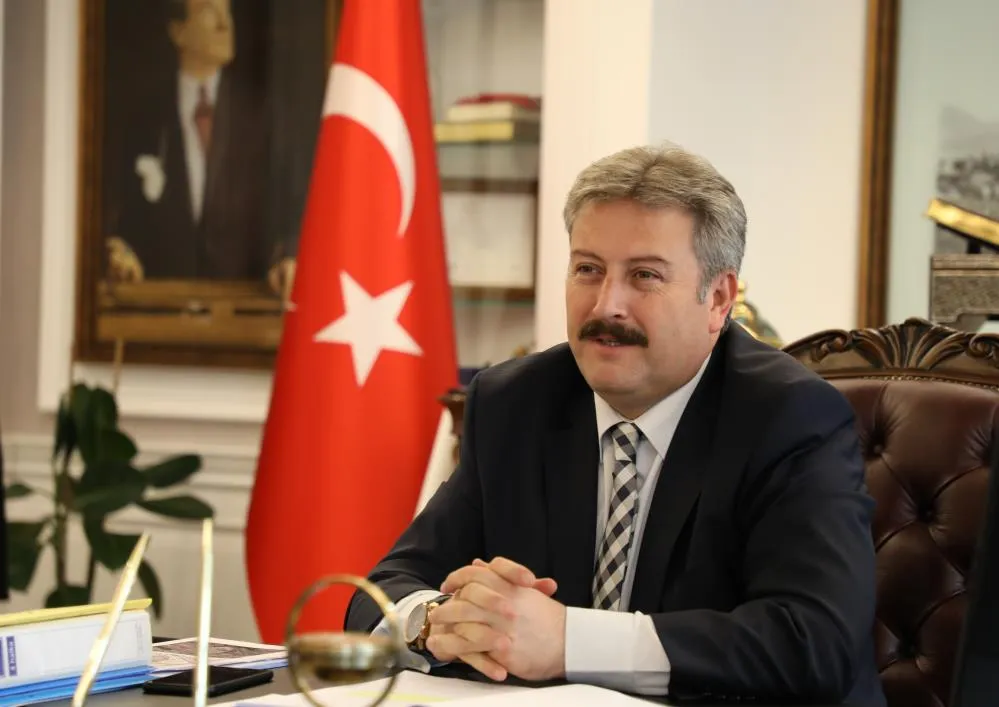 5 bin öğrenciye çanta ve kırtasiye desteği