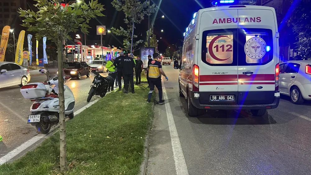 İki motosikletin çarpıştığı kazada 2 kişi yaralandı