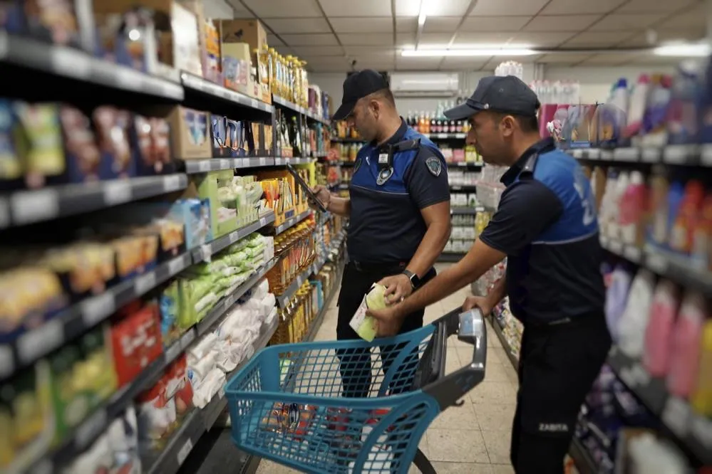 Melikgazi zabıtası market ve fırınlarda denetim yaptı