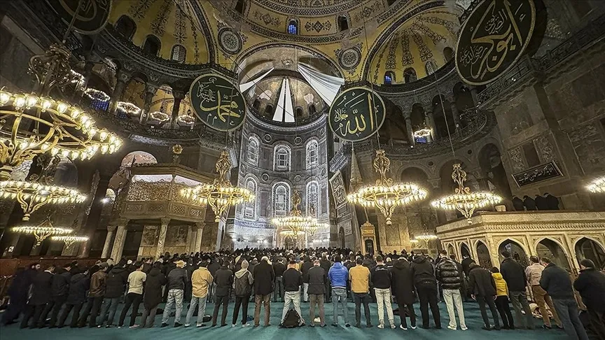 Bugün Mevlit Kandili