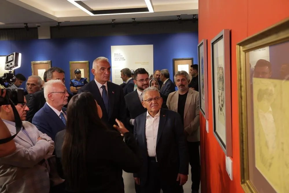 Büyükkılıç, Bakan Ersoy