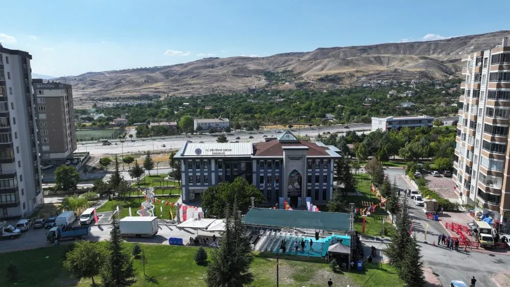 Kocasinan İlçe Halk Kütüphanesi