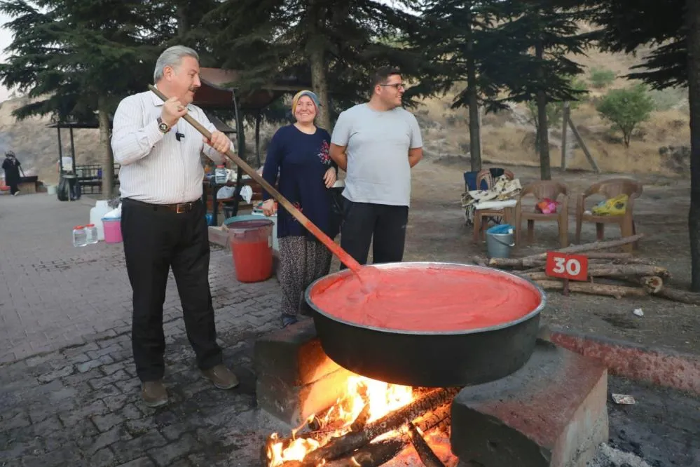 Salça Kaynatma Günleri rekor katılımla sona erdi