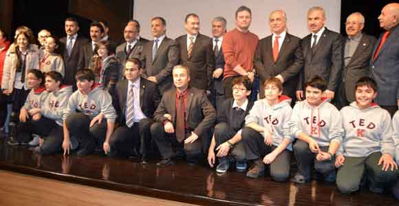 YAZARLAR ÖĞRENCİLERLE BULUŞTU